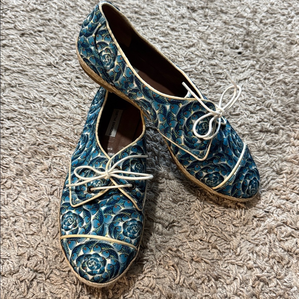Tabitha Simmons Blue Coy Fish Sneakers - sz 36